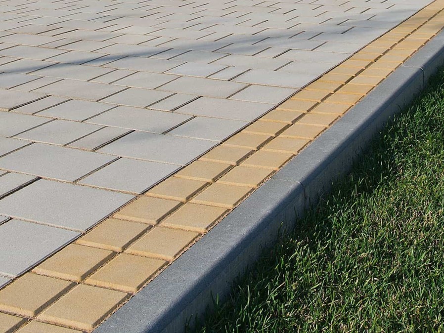 Продажа тротуарного бордюра в Кузнечном